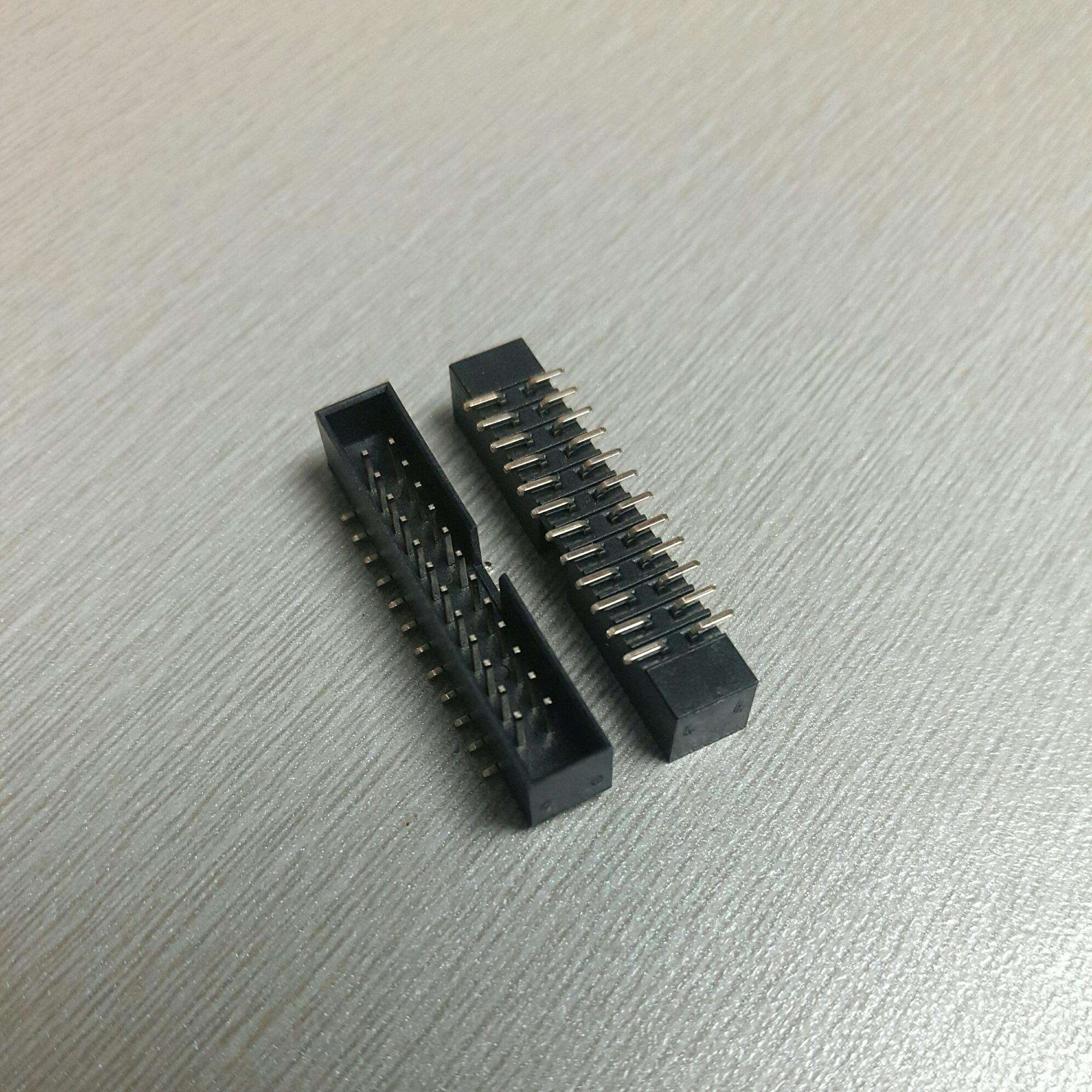 连接器的连接方式及检测方法